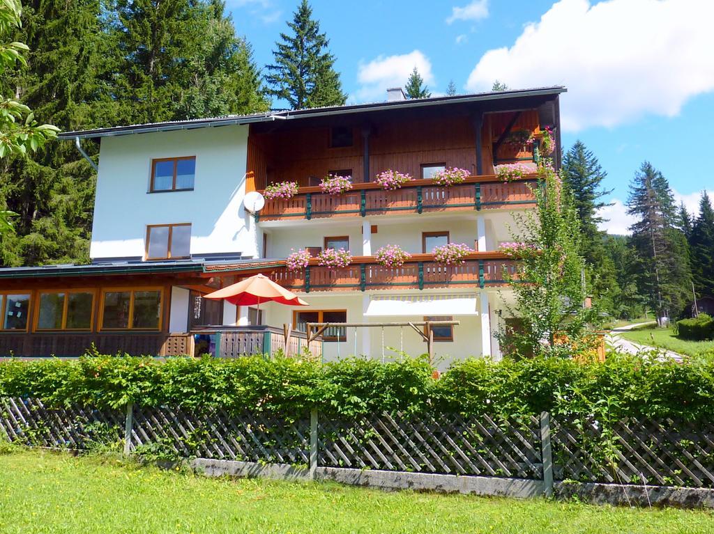 Appartement-Pension Familie Gewessler Bad Mitterndorf Exterior photo